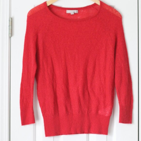 Banana Republic Sweaters - Banana Republic coral red italian yarn sweater